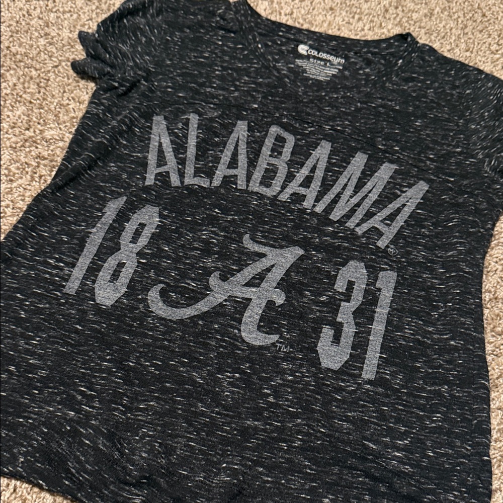 Colosseum Alabama 1831 black & gray v-neck short sleeve T (L) - EUC!